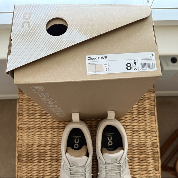 On Cloud 6 Waterproof (Pearl / Cream) - Picture 3 of 8